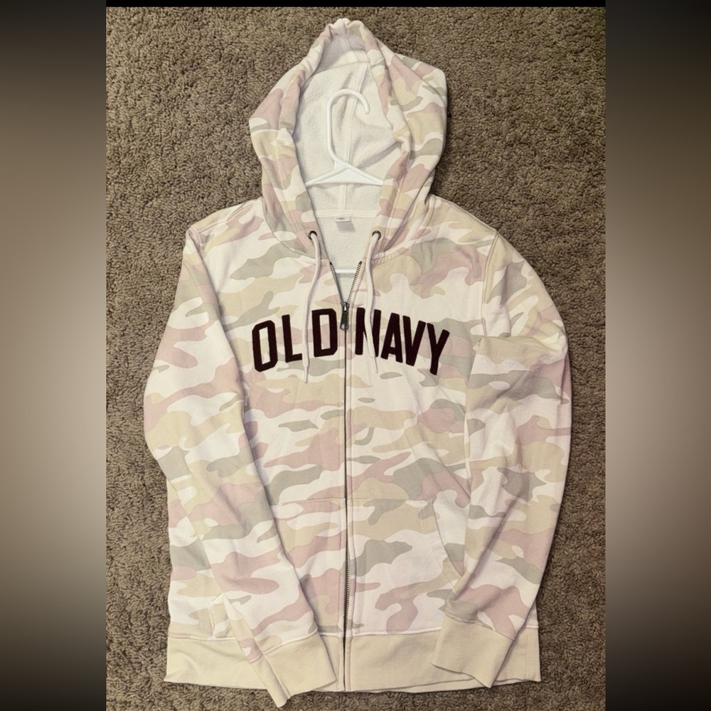 Old Navy Cream and Tan Camo Zip Hoodie